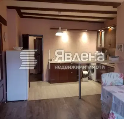 Снимка 3 — Двустаен апартамент в Благоев, Идеален център