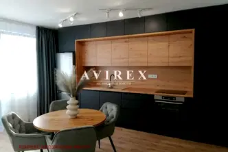 Двустаен дизайнерски апартамент с обзавеждане в Каменица 1, Пловдив