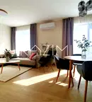 Двустаен апартамент с голяма тераса и гледка в Красно село