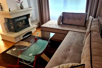 Луксозен двустаен апартамент с камина в Кършияка, Пловдив