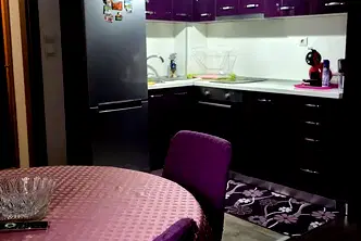 Двустаен апартамент с артистичен дизайн в Кючук Париж, Пловдив