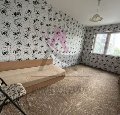 Снимка 5 — Двустаен апартамент в Лятно кино Тракия, Варна с асансьор