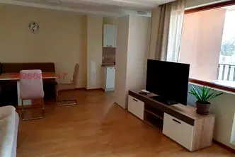 Двустаен апартамент с удобен етаж в м-т Ален мак, Варна