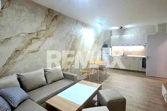 Двустаен апартамент с паркомясто в Residential Park, Тракия
