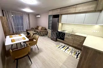 Двустаен апартамент във Варна, Зимно кино Тракия