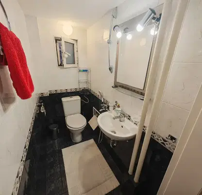 Снимка 4 — Обзаведена гарсониера с удобна локация в центъра на София