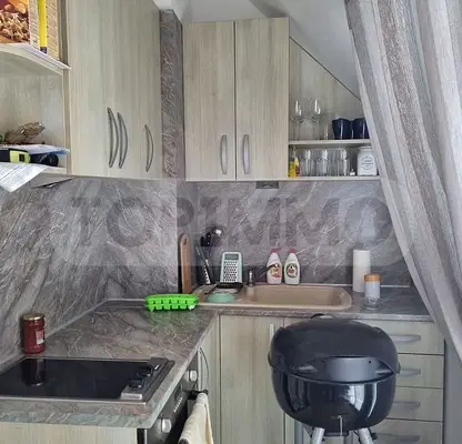 Снимка 4 — Едностаен апартамент с две тераси и гледка в Галата, Варна