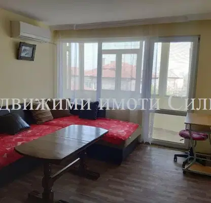 Снимка 3 — Едностаен апартамент в Шумен, Военно училище