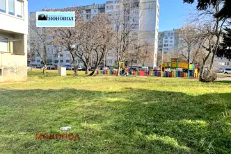 Слънчев едностаен апартамент с остъклена тераса във Връбница 2