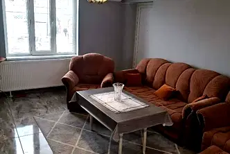 Етаж от къща в Нови Искър