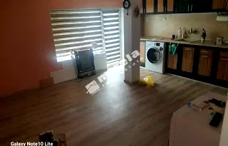 Етаж от къща в Ямбол, Промишлена зона