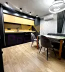 Етаж от къща във Варна, Аксаково