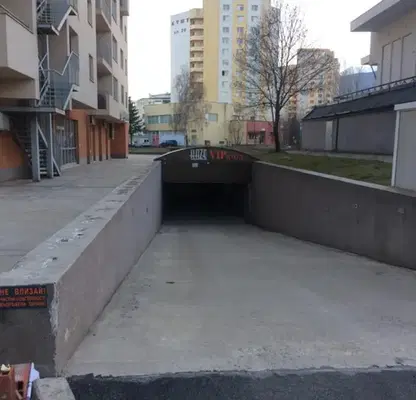 Photo 2 — Garage/Parking in Студентски