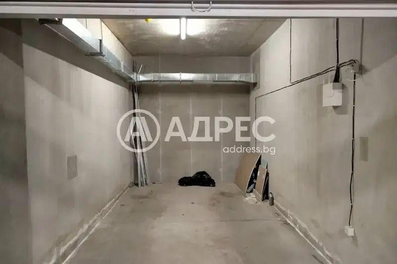 Гараж/Паркомясто в София, Бояна