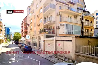 Гараж/Паркомясто в София, Център