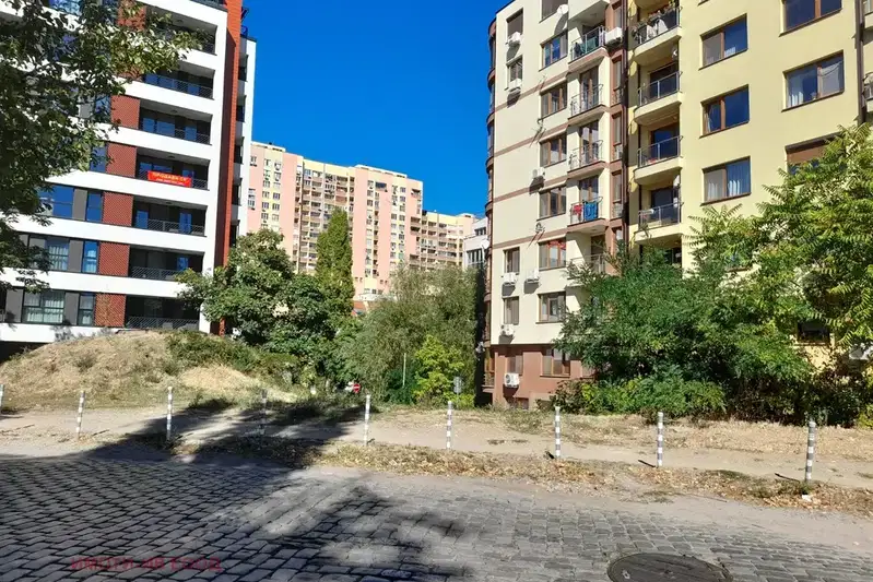 Garage/Parking in Sofiya, Centyr