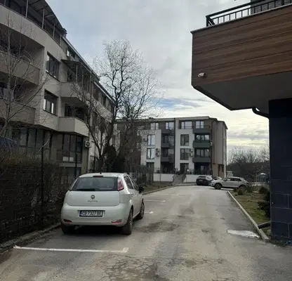 Снимка 2 — Гараж/Паркомясто в София, Кръстова вада