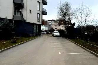 Гараж/Паркомясто в София, Кръстова вада