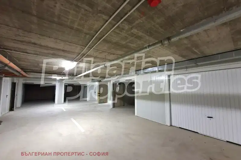Гараж/Паркомясто в София, Малинова долина