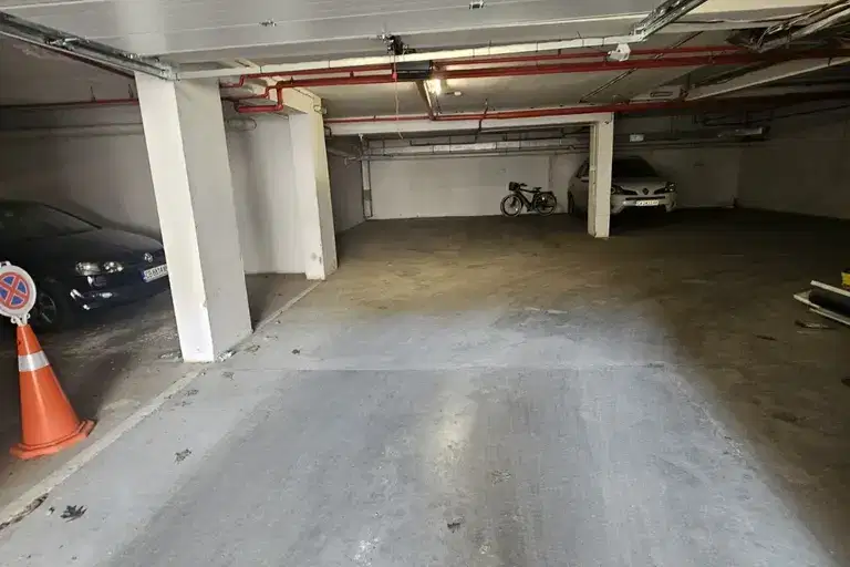 Garage/Parking in Sofiya, Manastirski Livadi