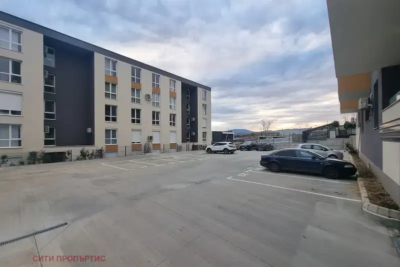 Гараж/Паркомясто в Благоев, Освобождение