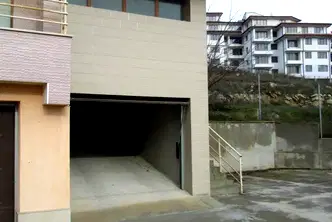 Гараж/Паркомясто във Варна, Виница