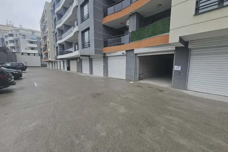 Garage/Parking in Kyrdjali, Vyzrojdenci