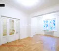 Снимка 5 — Къща в София, Докторски паметник