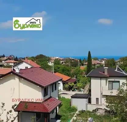 Снимка 2 — Къща във Варна, м-т Ален мак