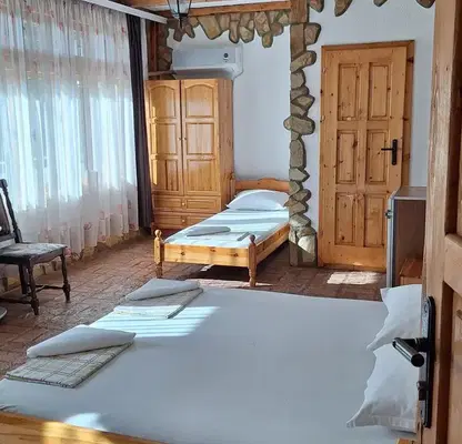 Photo 5 — House in Varna, Borovec - Yug