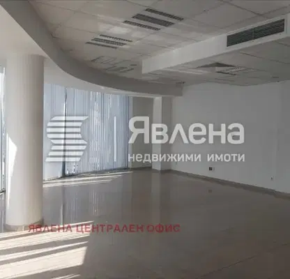 Снимка 3 — Магазин в София, Център