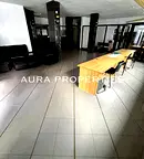 Магазин в Раз, Център