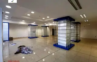 Магазин в София, Център