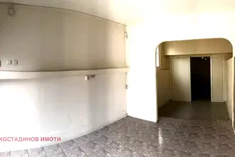 Магазин в Пловдив, Център