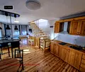 Снимка 4 — Многостаен апартамент в Старият