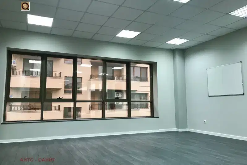 Office in Studentski