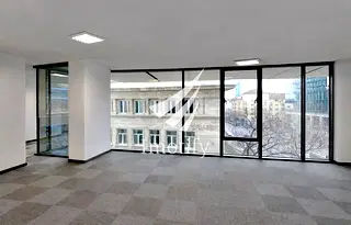 Офис в София, Център