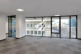 Офис в София, Център