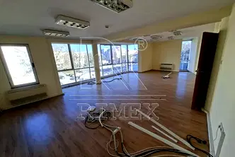 Офис в Пловдив, Център