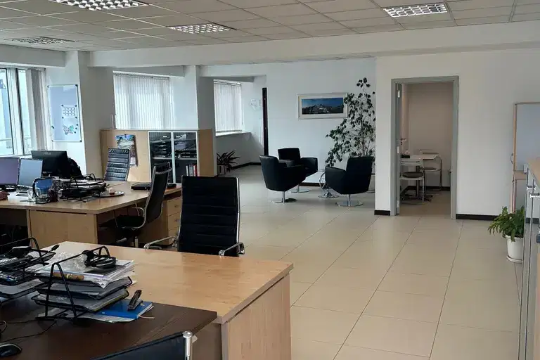 Office in Sofiya, Centyr