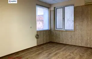 Офис в Русе, Център