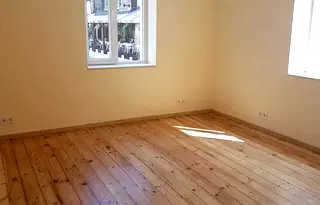 Офис в София, Център