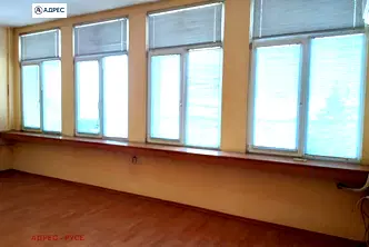 Офис в Русе, Център