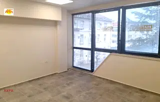 Офис във Враца, Център