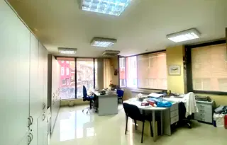 Офис в София, Център