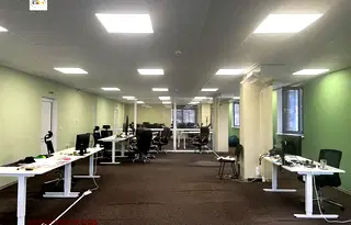Офис във Враца, Център