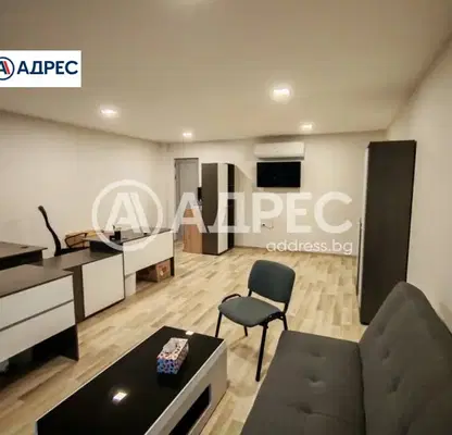 Photo 4 — Office in Раз, Център