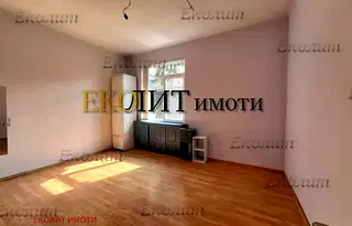 Офис в София, Център