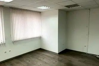 Офис в Перник, Център