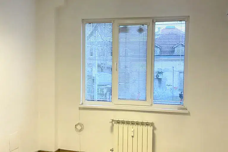 Офис в София, Център
